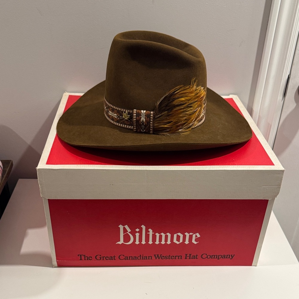 Biltmore 6X Quality Vintage Brown Cowboy Hat Feather Detail w/ Box